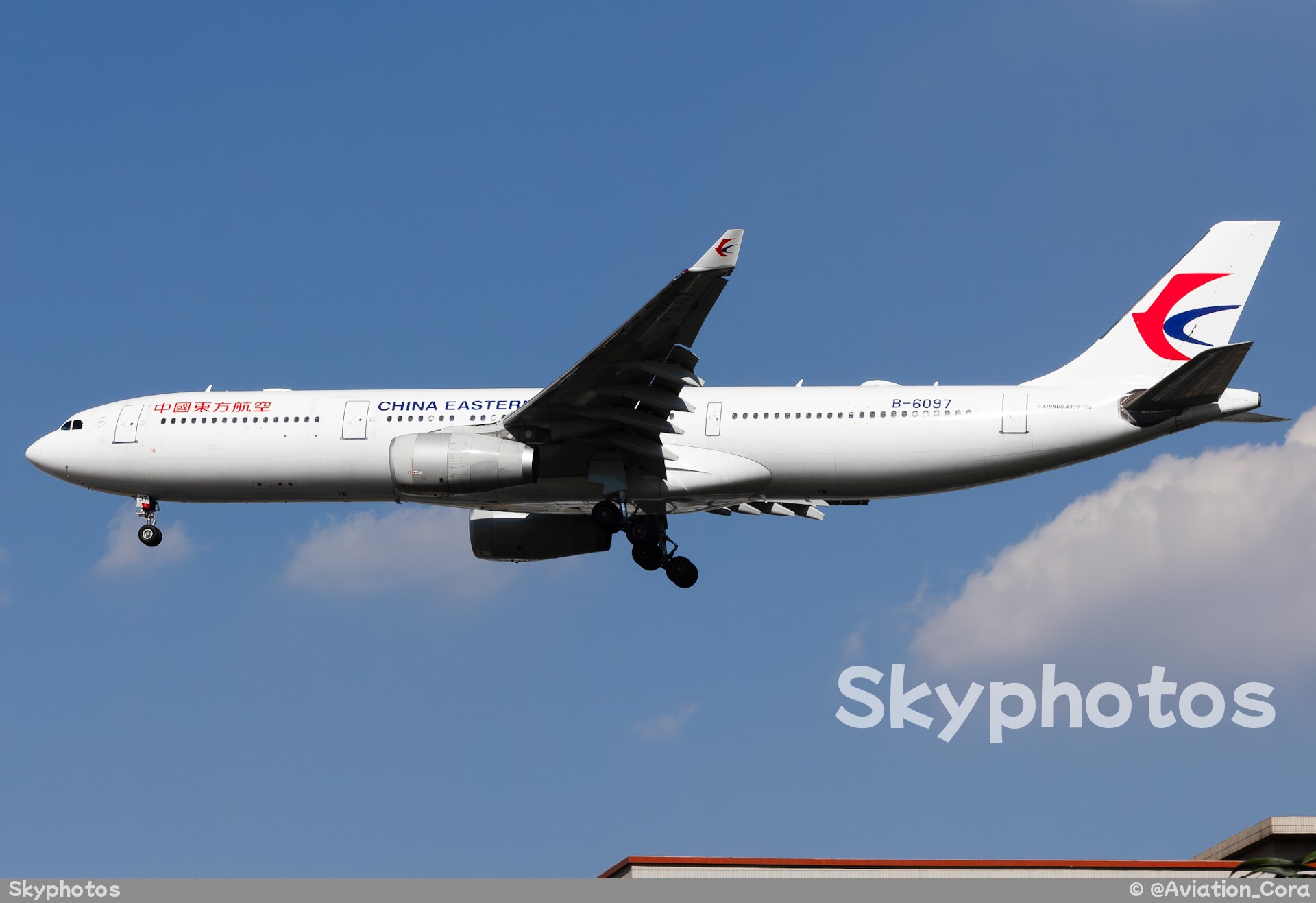 中国东方航空 A330-343X